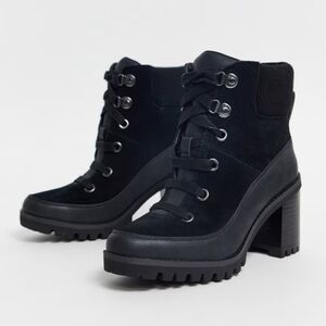 UGG Ankle Leather Boots